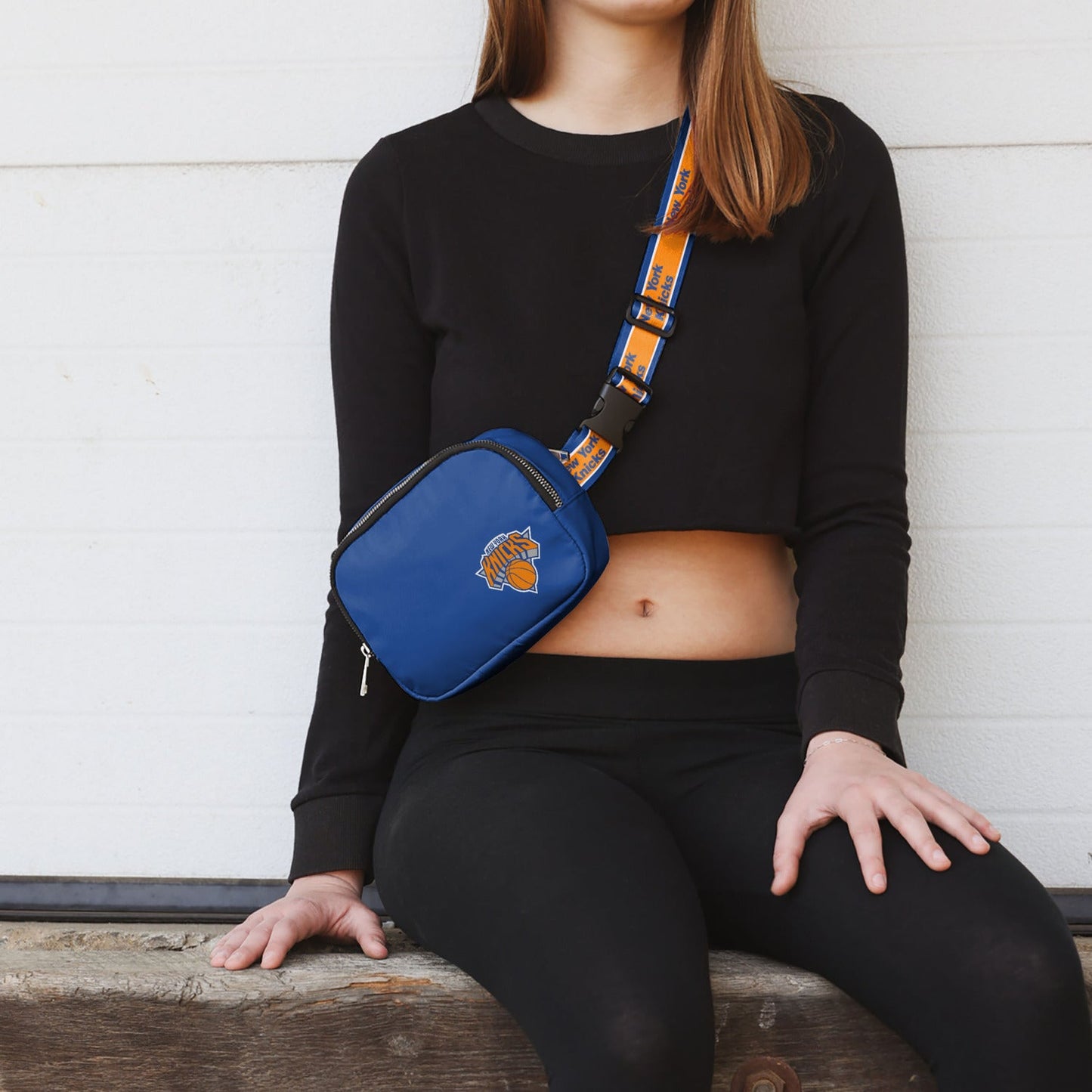 Knicks Small Team Wordmark Crossbody Belt Bag