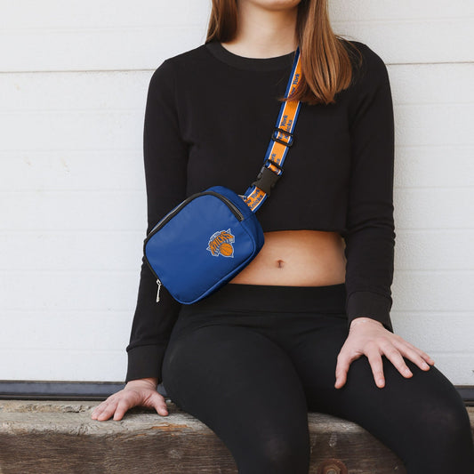 Knicks Small Team Wordmark Crossbody Belt Bag