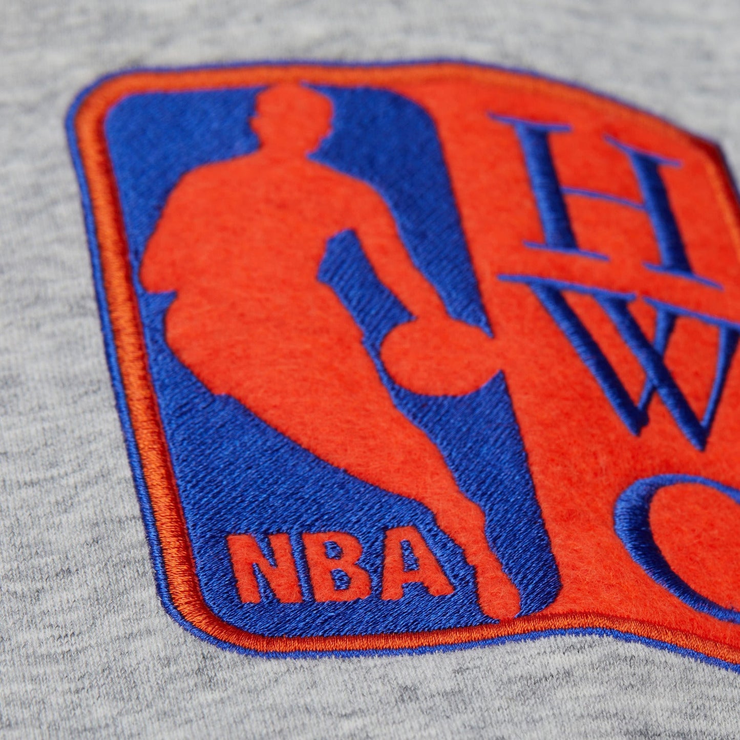 Mitchell & Ness Knicks Vintage Throw It Back Fleece Crew