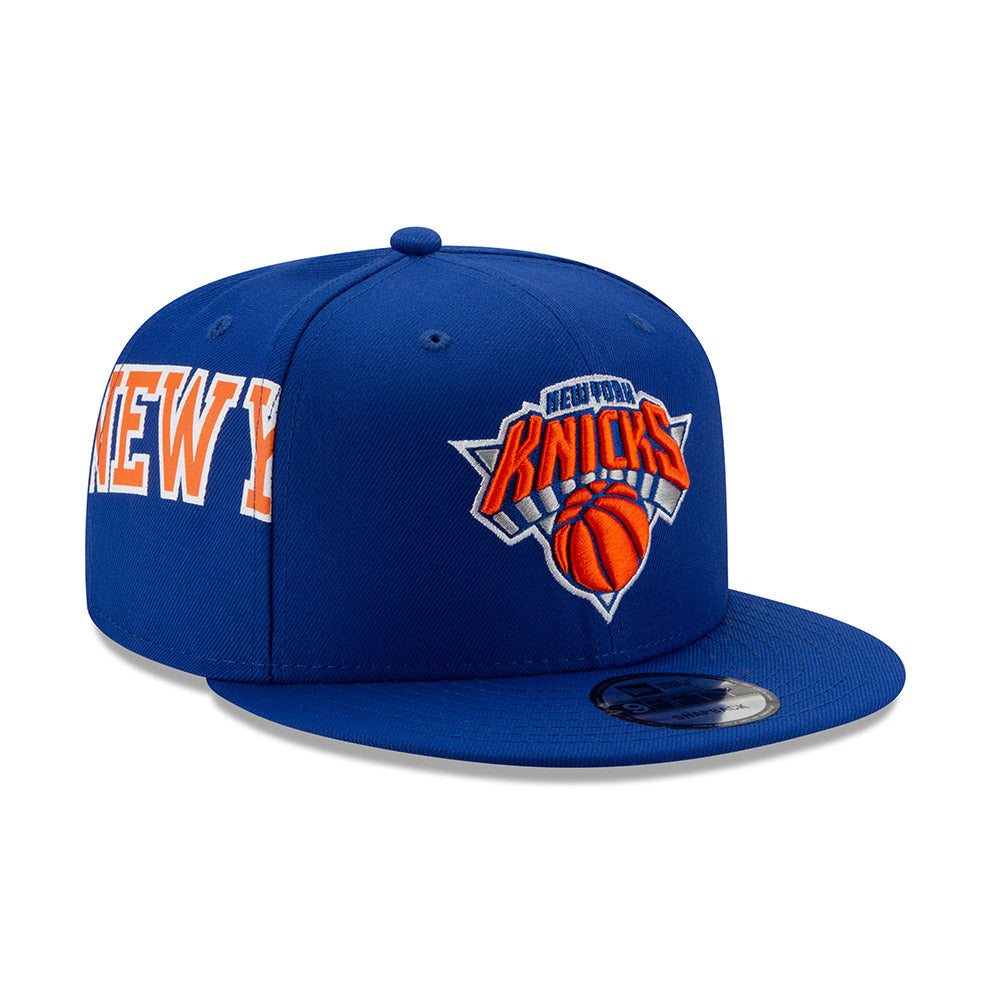 New Era Knicks 9FIFTY Turn Logo Snapback Hat
