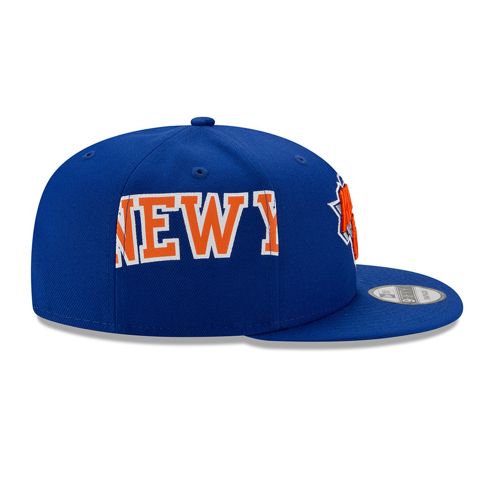 New Era Knicks 9FIFTY Turn Logo Snapback Hat