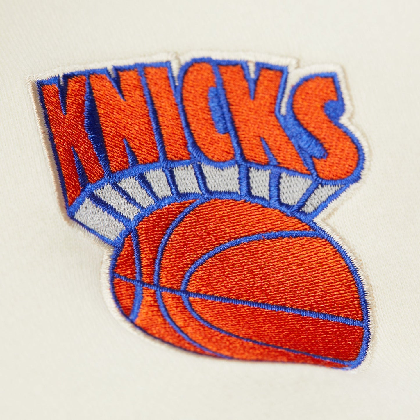 Mitchell & Ness Knicks Grey/Cream Head Coach Hoodie